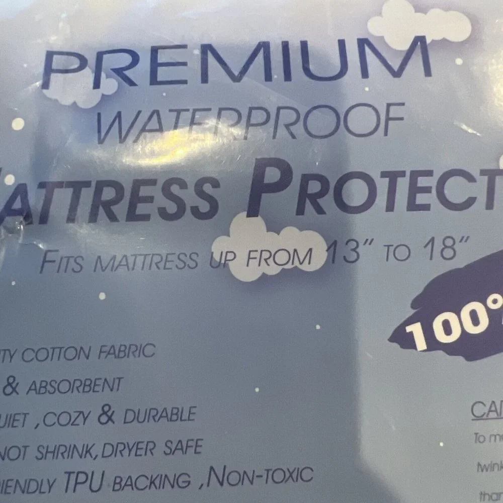 Little Twinkle Premium Waterproof Mattress Protector Fits 13” to 18”